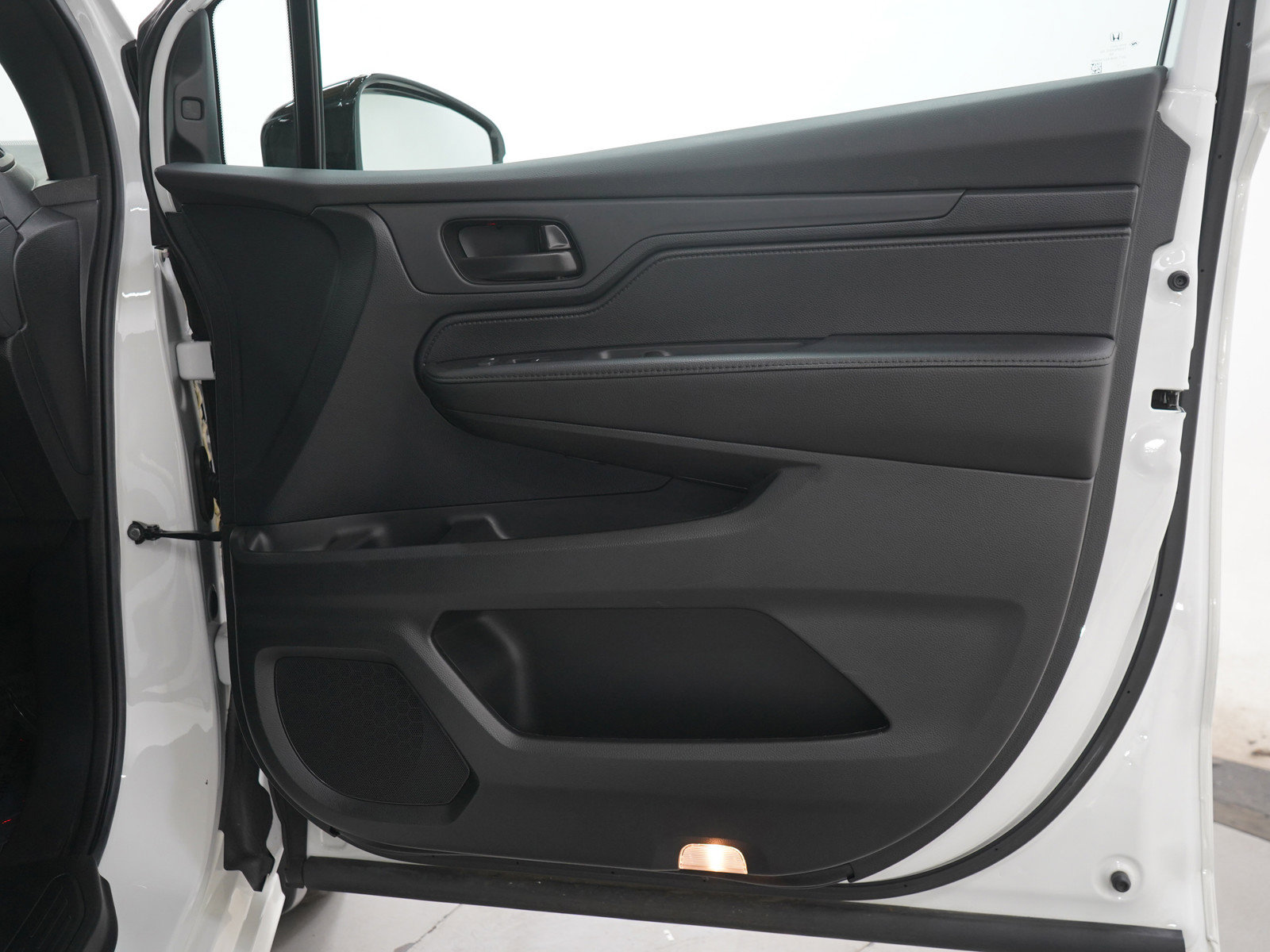 Used 2023 Honda Odyssey Sport image 9