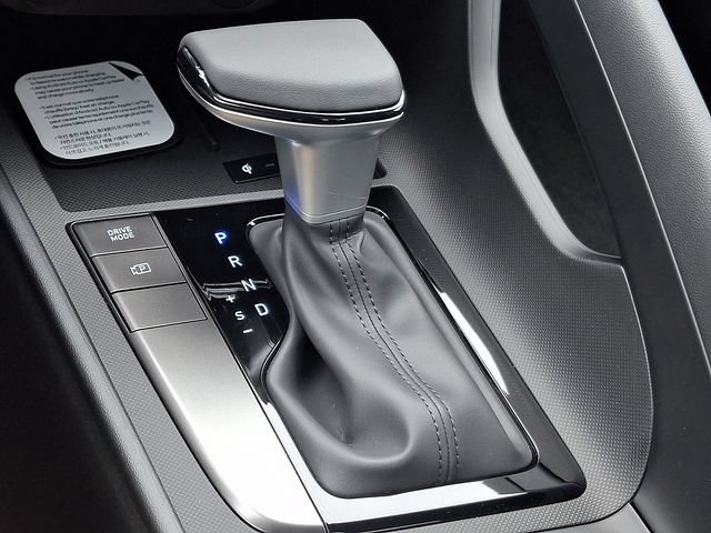 New 2026 Hyundai Elantra Sport FWD image 17