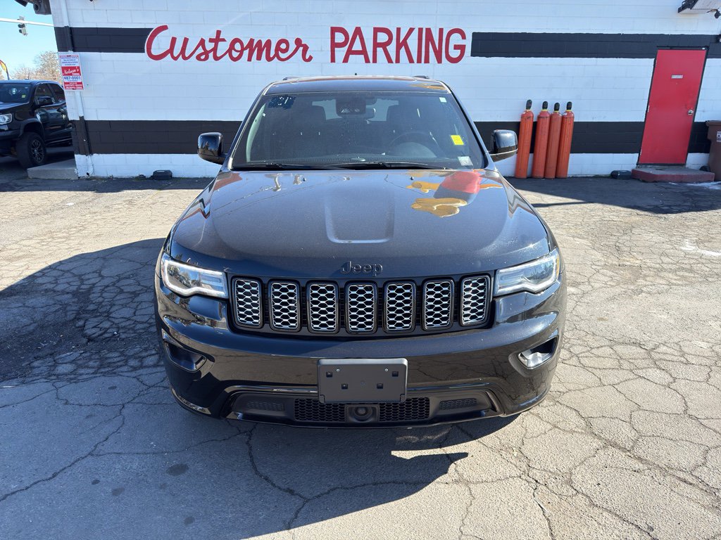 Used 2021 Jeep Grand Cherokee Laredo X image 9
