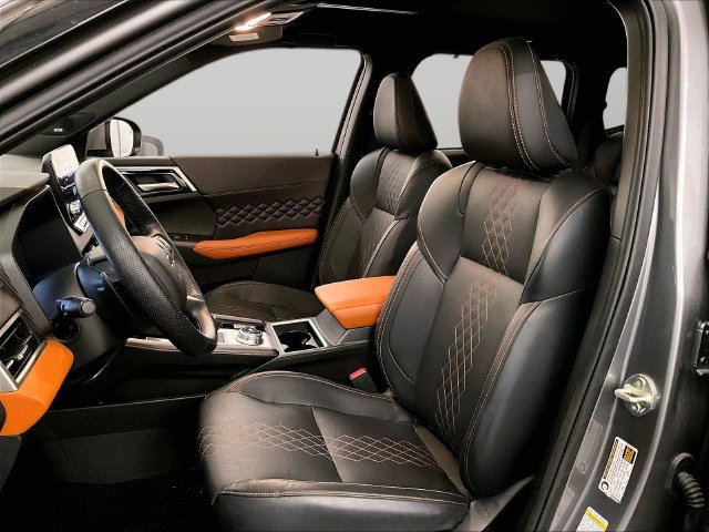 Used 2024 Mitsubishi Outlander SEL AWD/4WD image 24