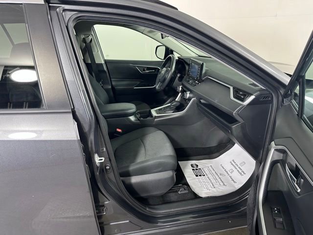 Used 2020 Toyota RAV4 XLE w/ Convenience Package AWD/4WD image 10