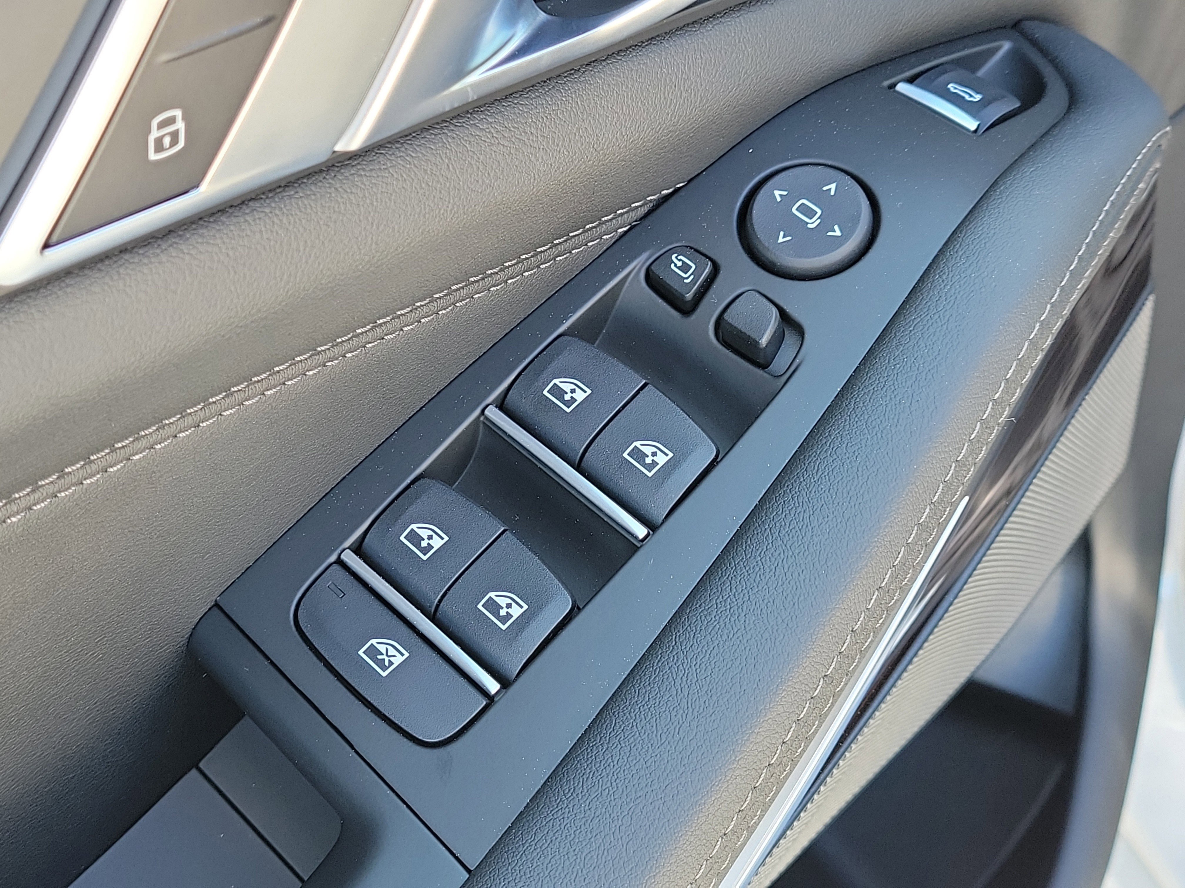 New 2026 BMW X5 xDrive40i w/ M Sport Package image 16