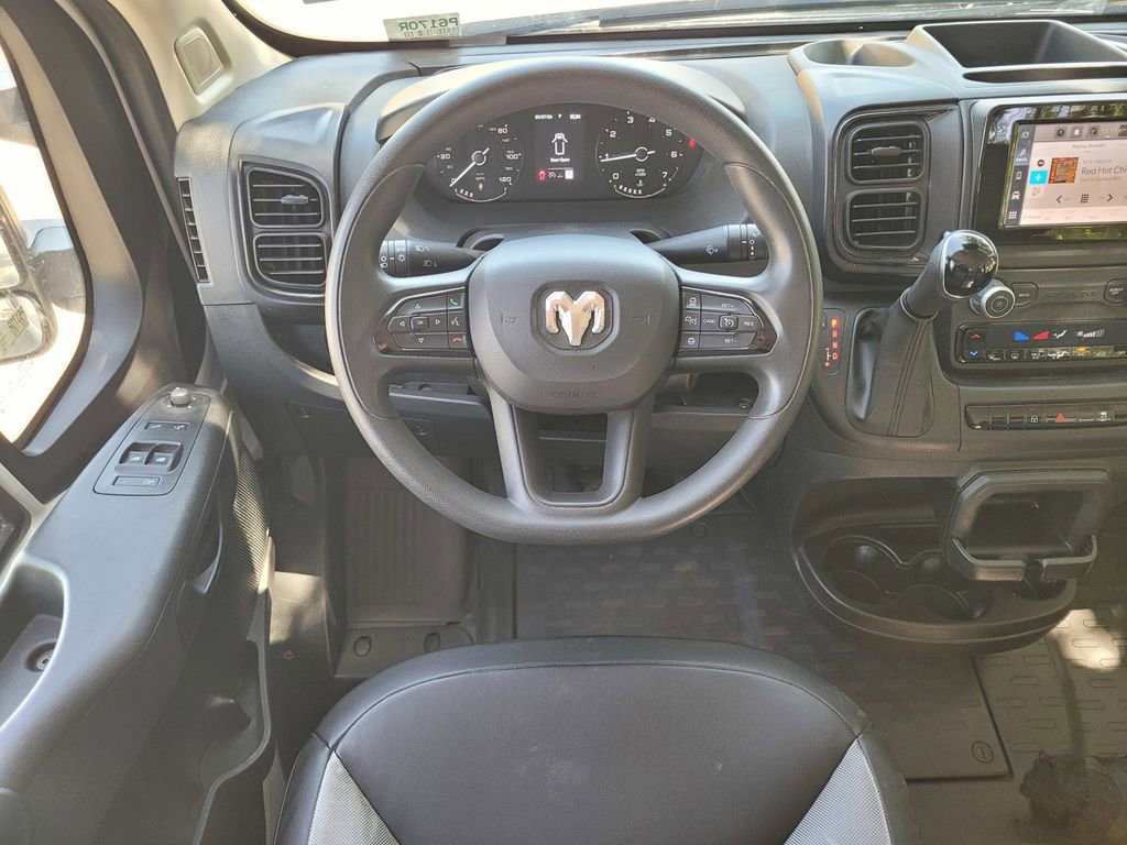 Used 2025 RAM ProMaster 2500 w/ Convenience Group FWD image 11
