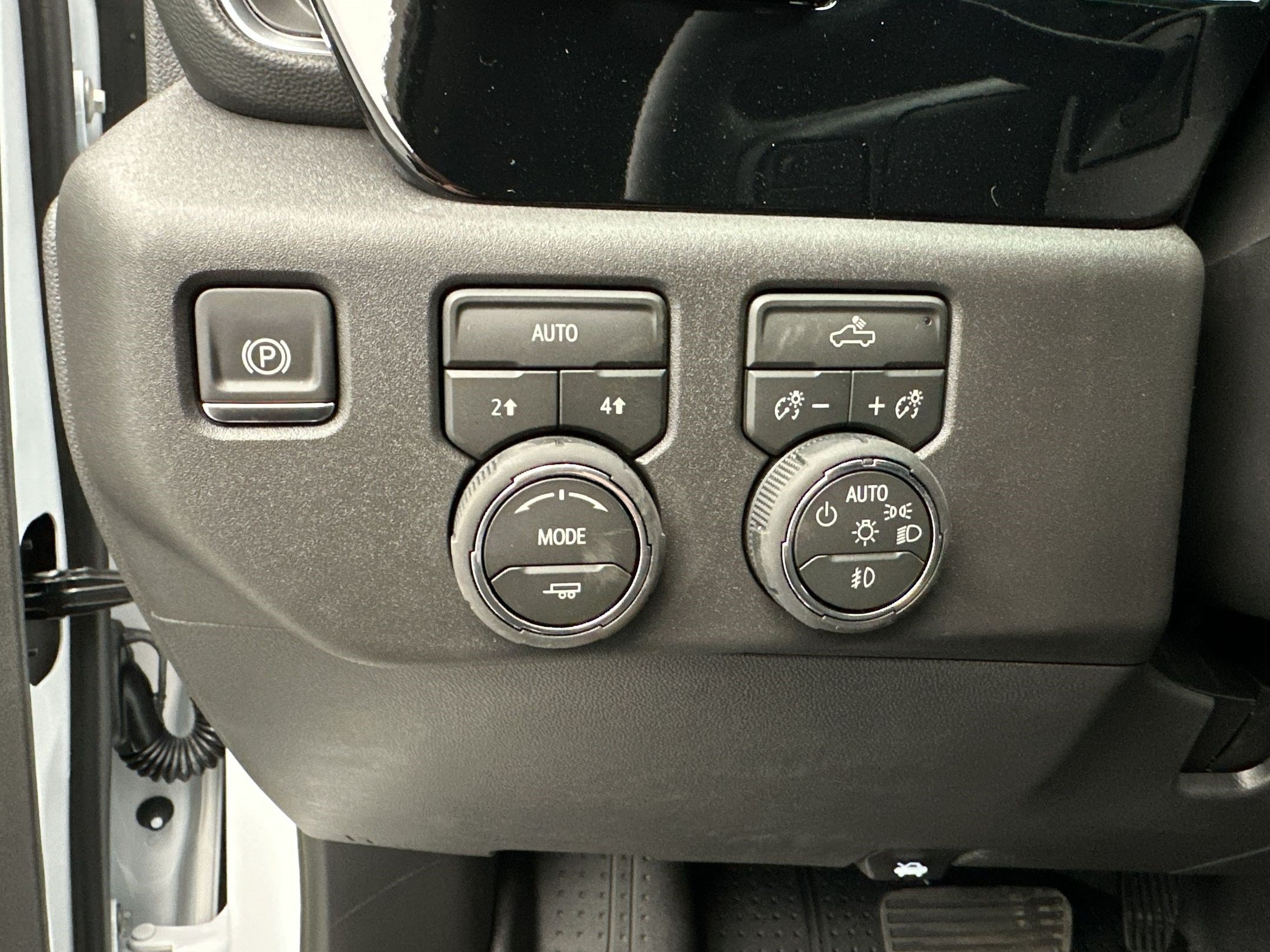 New 2026 Chevrolet Silverado 1500 RST w/ RST Select Package AWD/4WD image 19