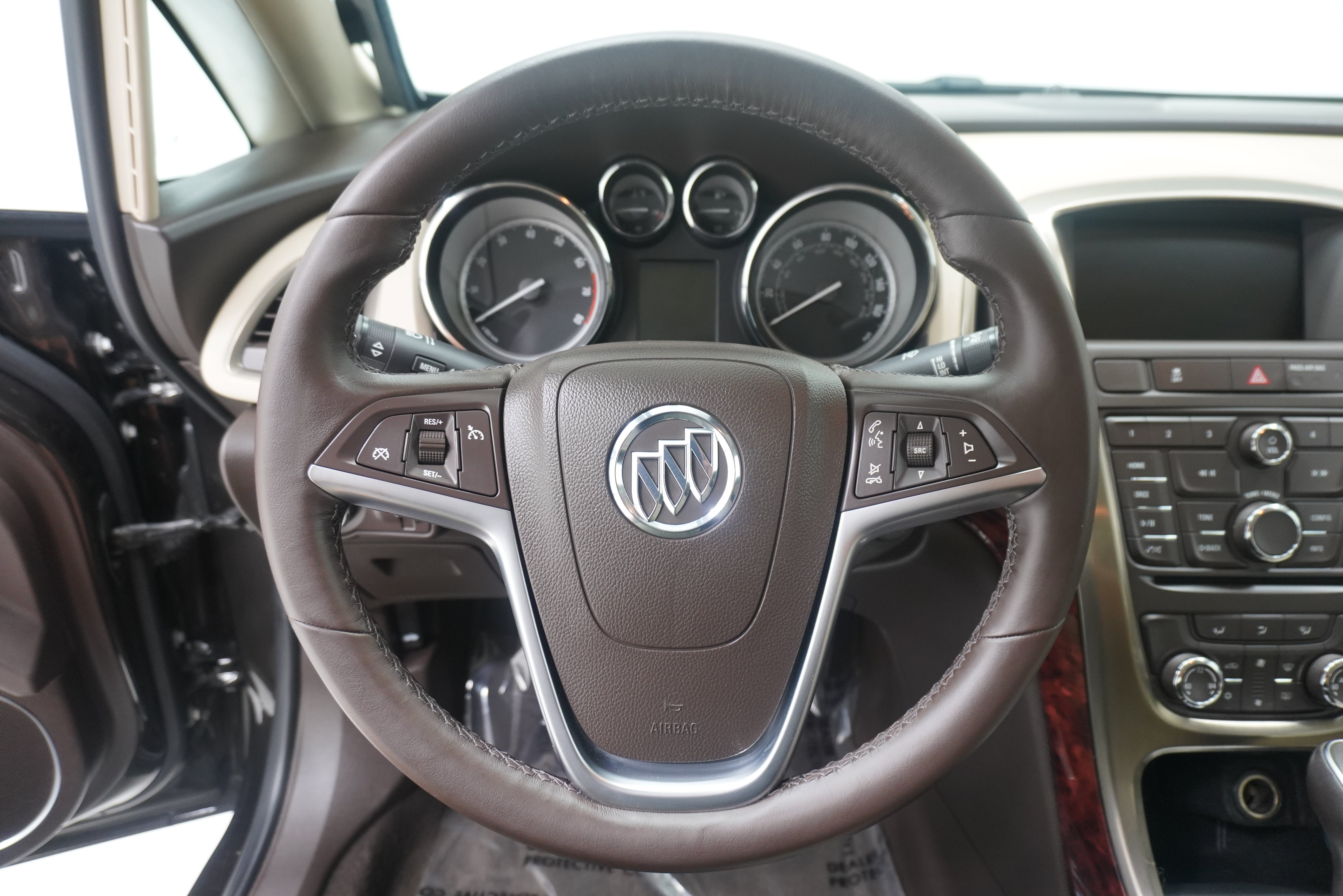 Used 2013 Buick Verano Convenience FWD image 15