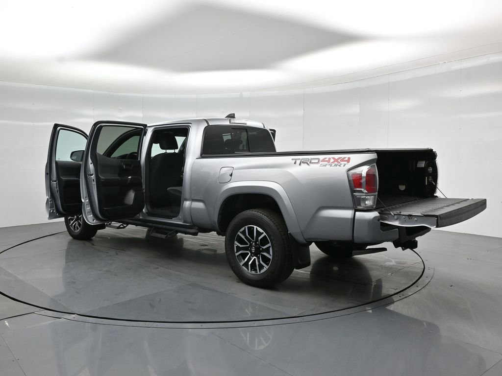 Used 2021 Toyota Tacoma TRD Sport w/ Technology Package AWD/4WD image 32