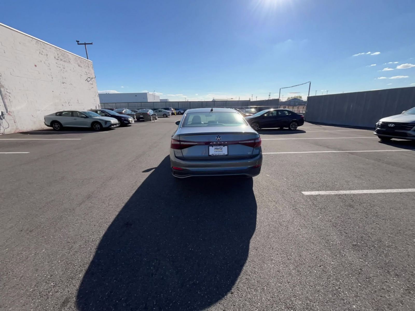 Used 2025 Volkswagen Jetta SE image 16