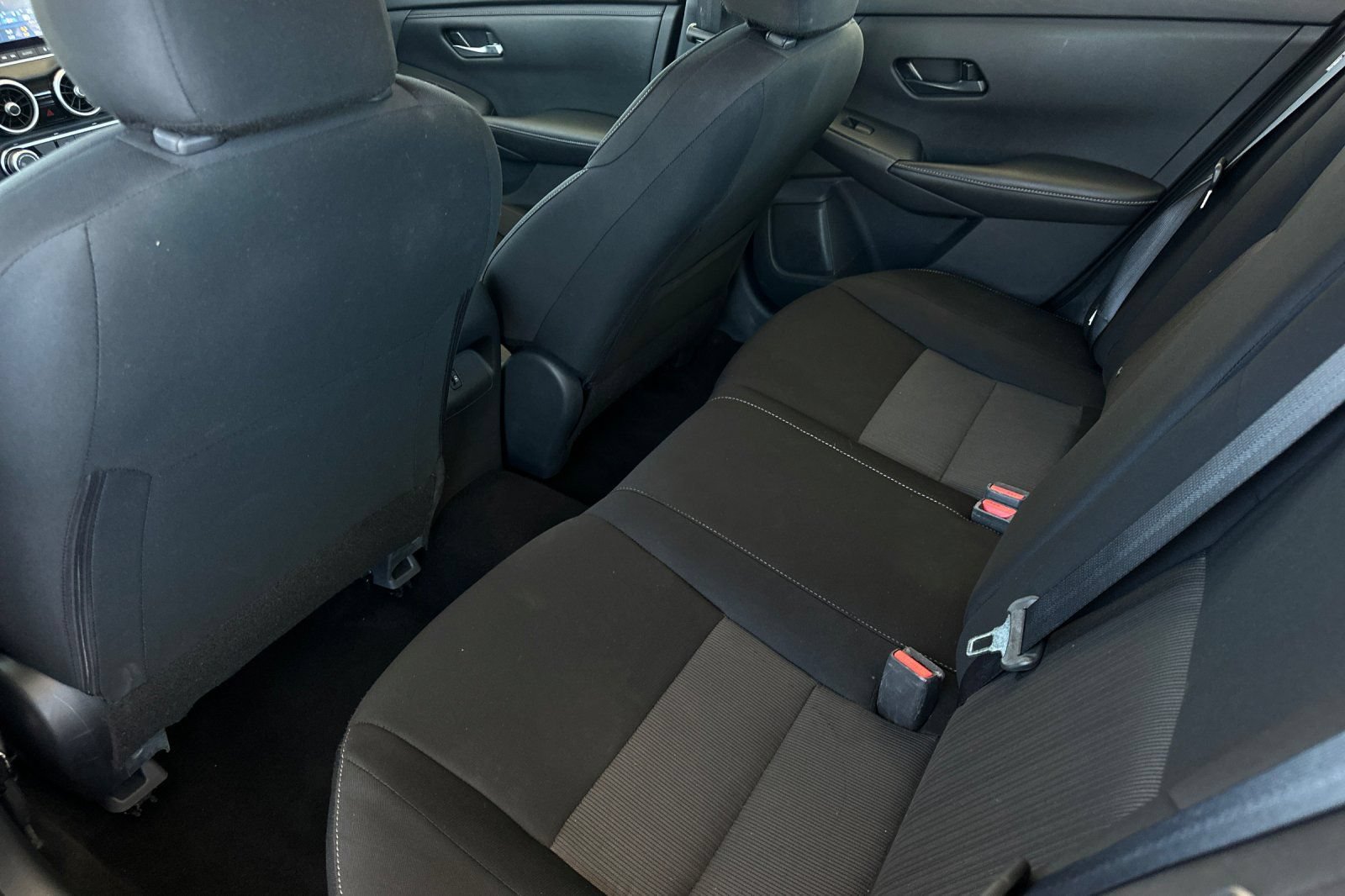 Used 2024 Nissan Sentra SV FWD image 11