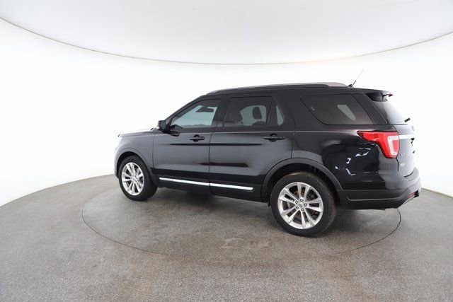 Used 2019 Ford Explorer XLT w/ Equipment Group 202A image 9