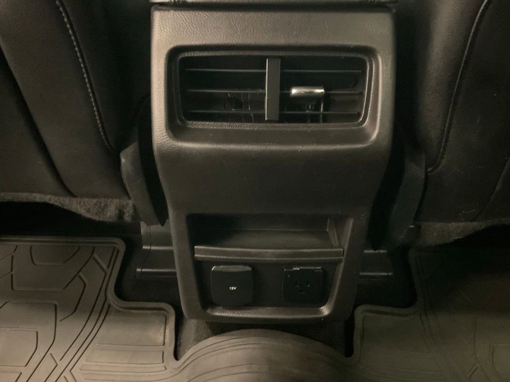 Used 2016 Ford Edge SEL w/ Canadian Touring Package image 28