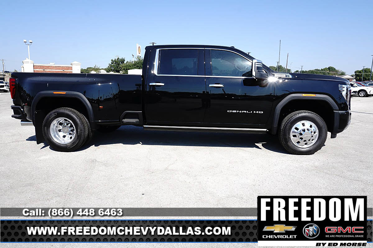 New 2026 GMC Sierra 3500 Denali w/ Denali Reserve Package AWD/4WD image 8