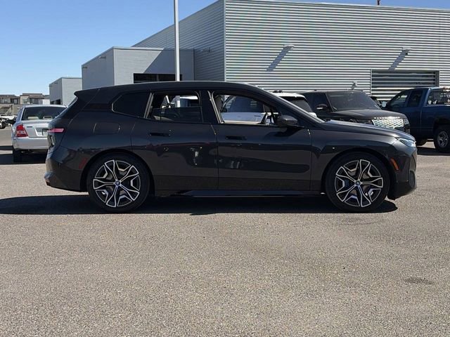 Used 2025 BMW iX xDrive50 w/ Premium Package image 5