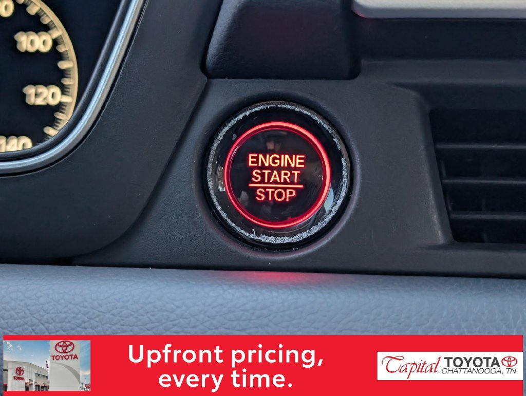 Used 2024 Honda Pilot Touring image 18