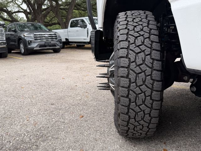 Used 2025 Ford F350 Lariat w/ Lariat Ultimate Package AWD/4WD image 9