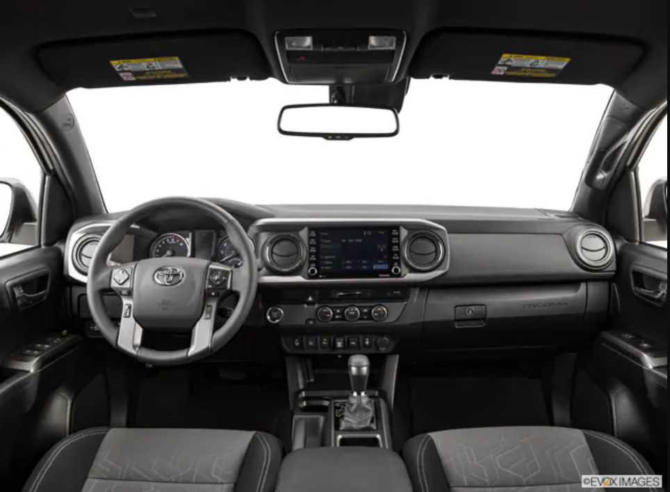 Used 2023 Toyota Tacoma TRD Sport AWD/4WD image 30