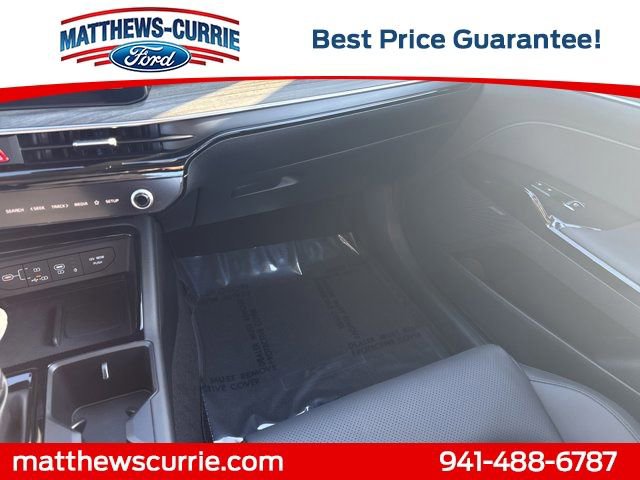 Used 2025 Kia K5 EX FWD image 23