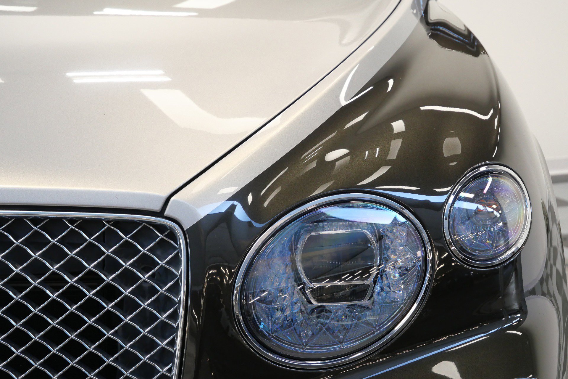 Used 2021 Bentley Bentayga Hybrid -Mulliner Driving Speci image 54