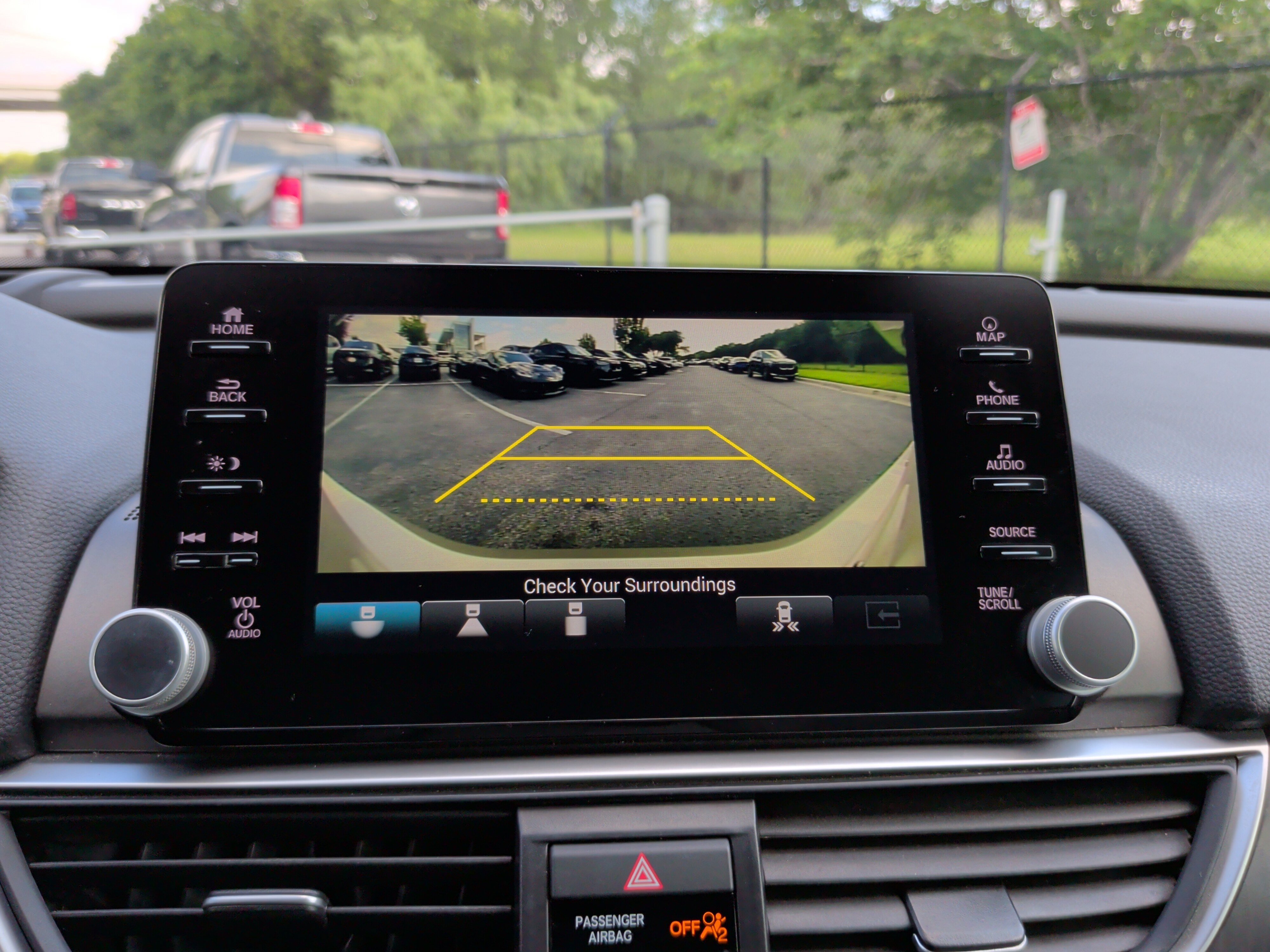 Used 2020 Honda Accord Touring image 18