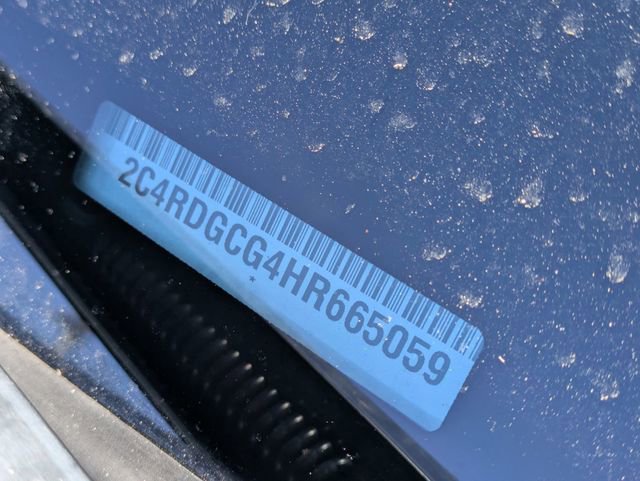 Used 2017 Dodge Grand Caravan SXT w/ Blacktop Package image 32