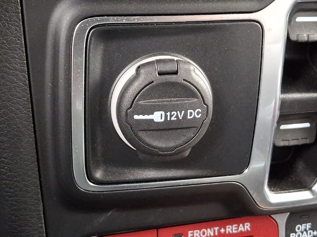 Used 2023 Jeep Wrangler Unlimited Rubicon w/ LED Lighting Group AWD/4WD image 25