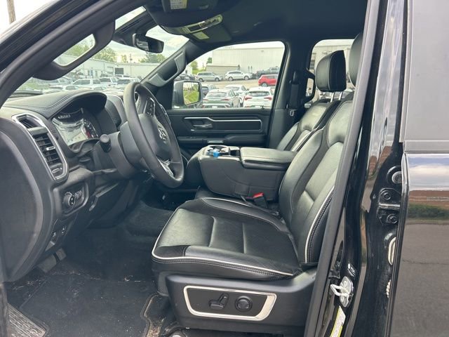 Used 2025 RAM 1500 Laramie image 6