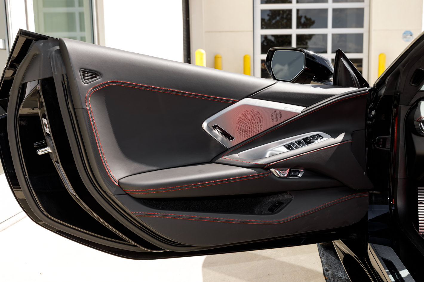Used 2022 Chevrolet Corvette Stingray Premium Conv w/ Z51 Performance Package RWD image 27