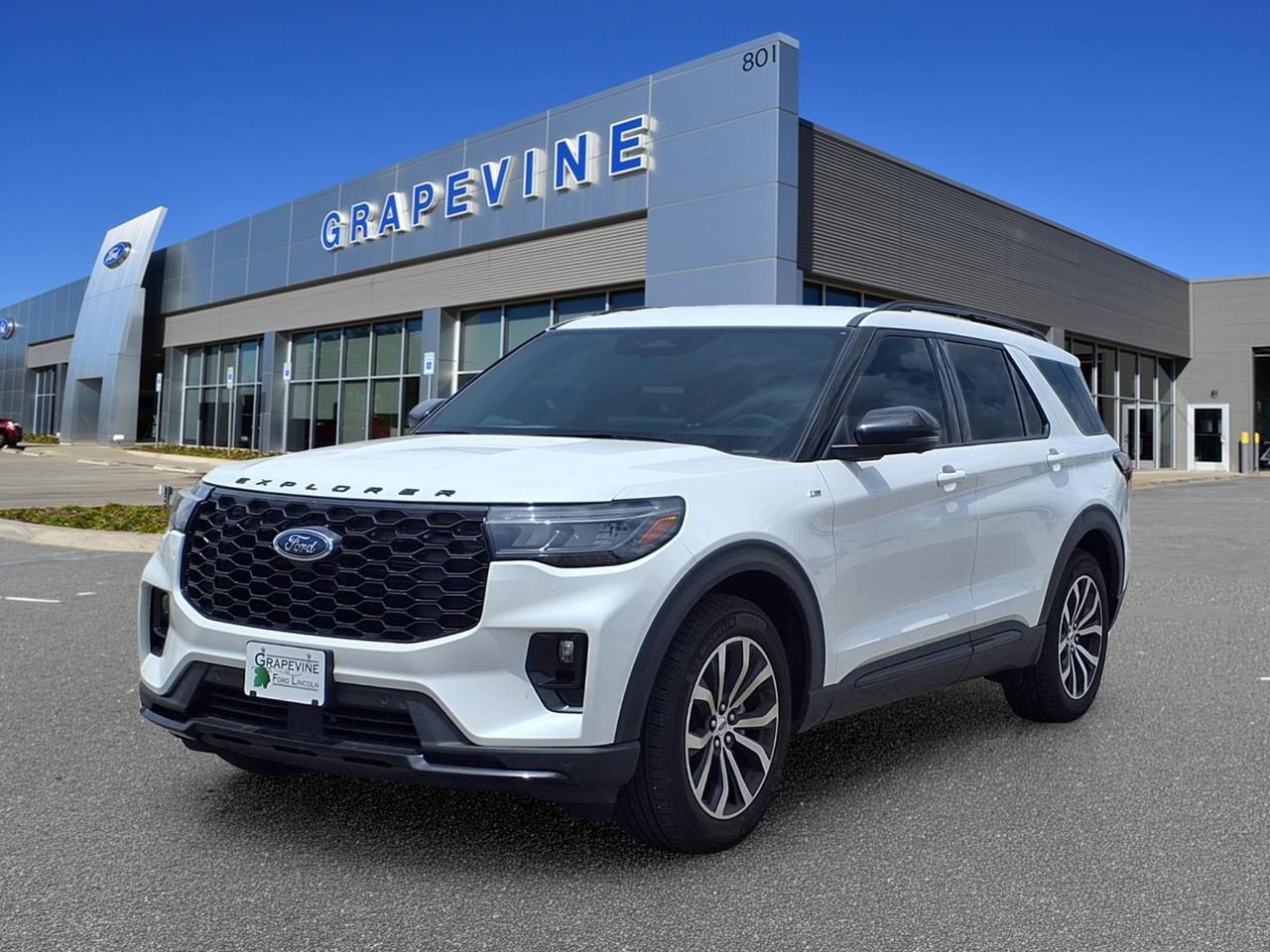 New 2026 Ford Explorer ST-Line RWD image 1