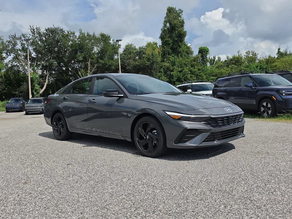 New 2026 Hyundai Elantra SEL Sport FWD image 9