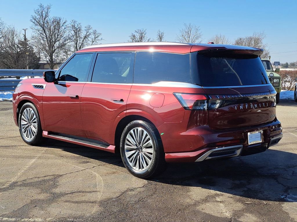 Used 2025 INFINITI QX80 Sensory image 3