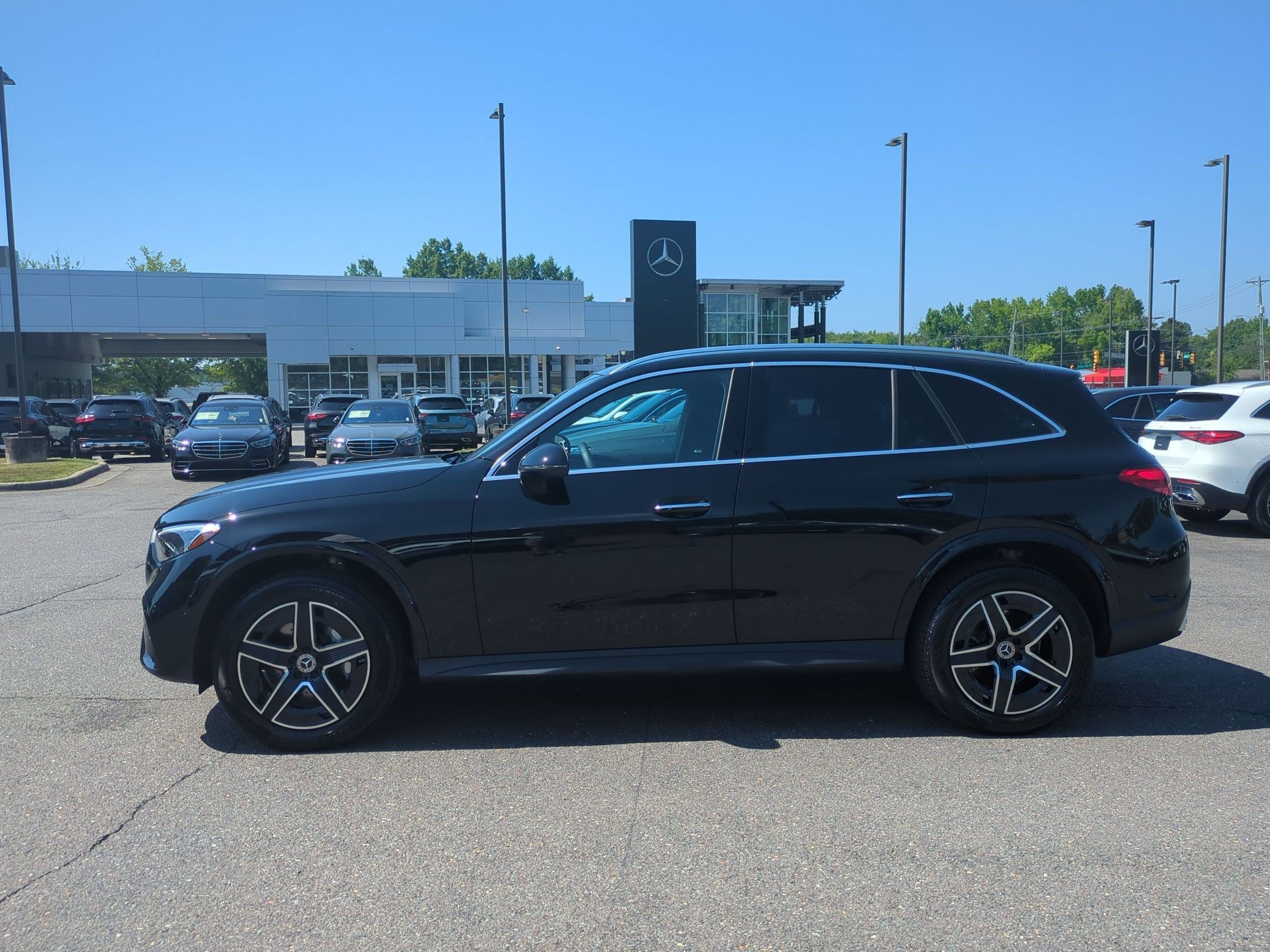 Certified 2026 Mercedes-Benz GLC 300 4MATIC image 6
