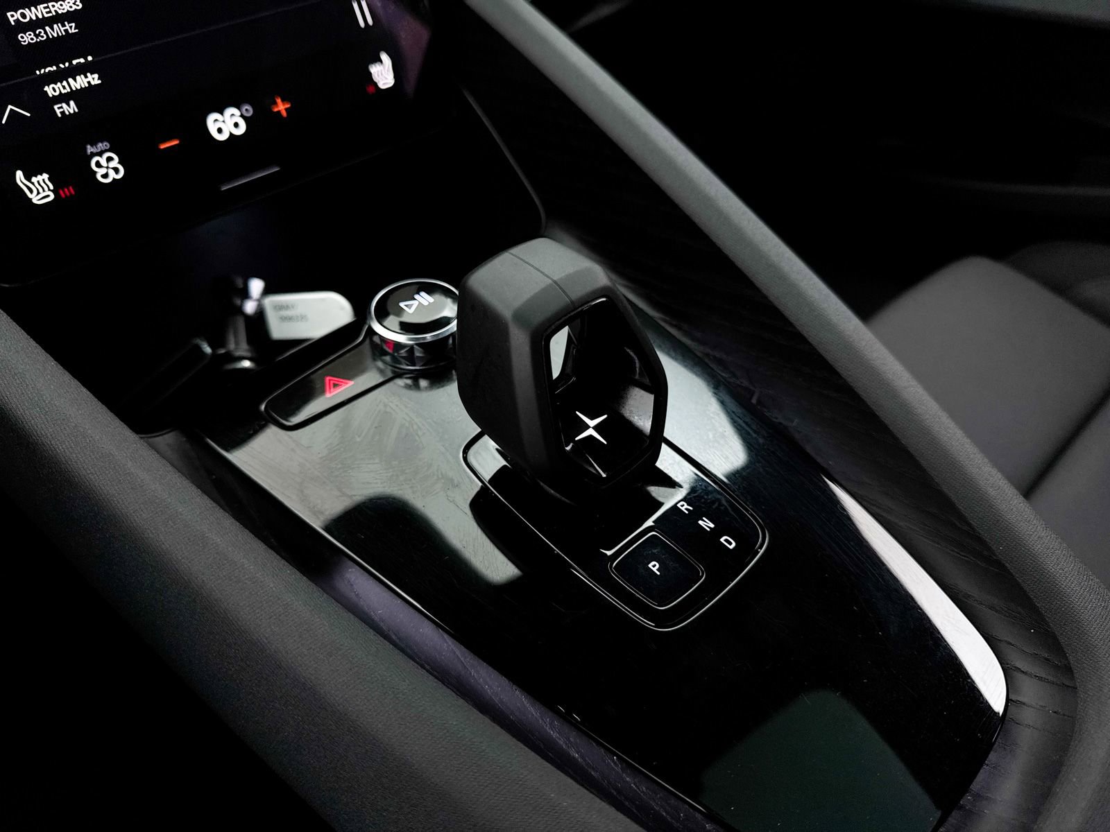 Used 2021 Polestar Polestar 2 image 23