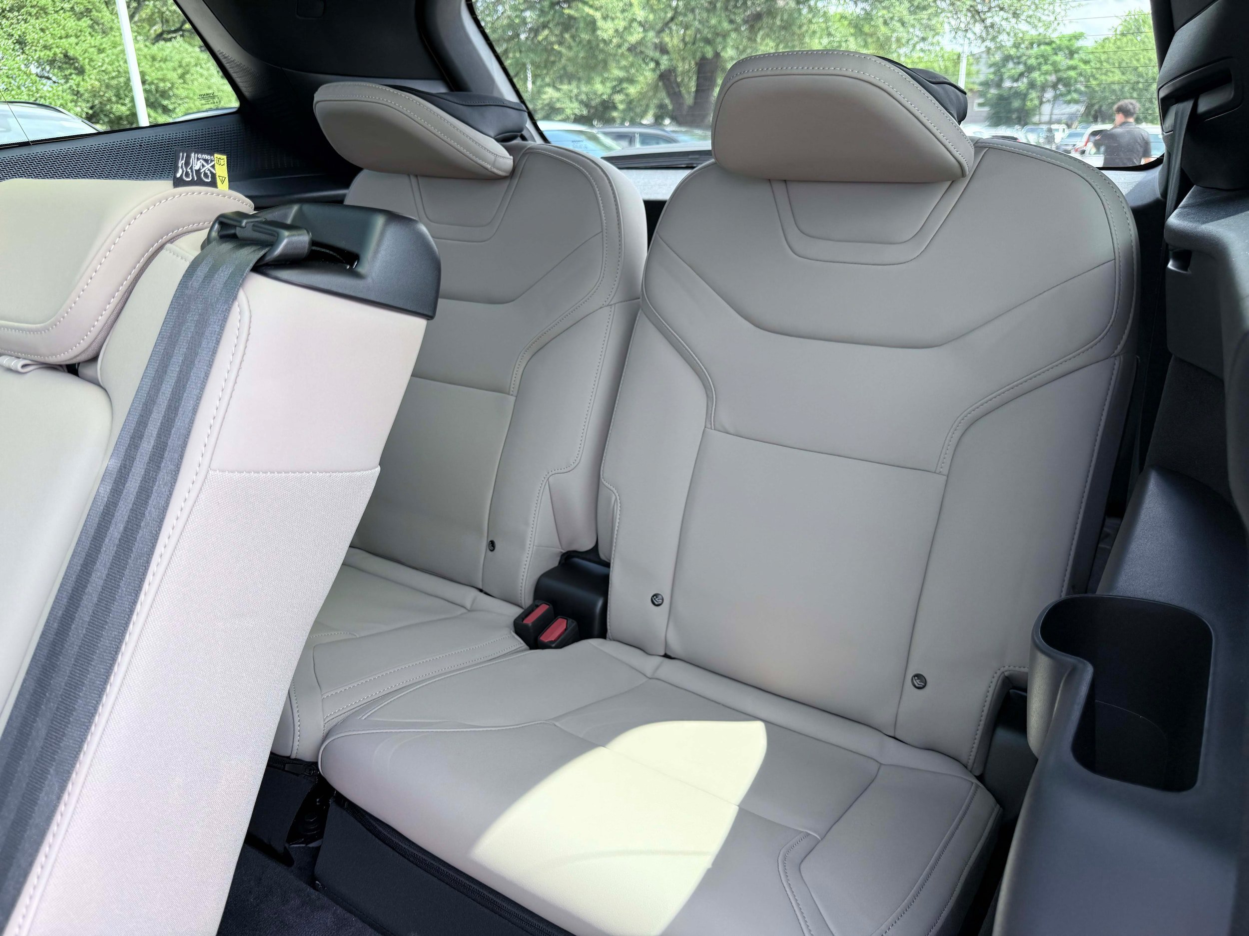 New 2026 Volvo EX90 Plus RWD image 16