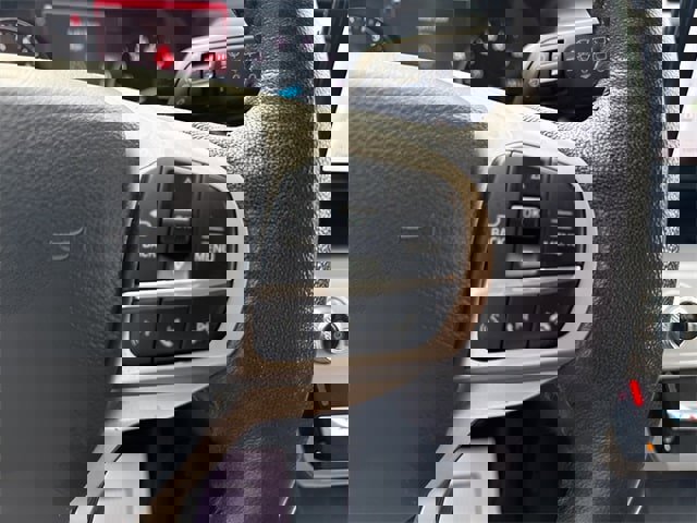 Used 2022 Ford Explorer XLT w/ Equipment Group 202A image 16