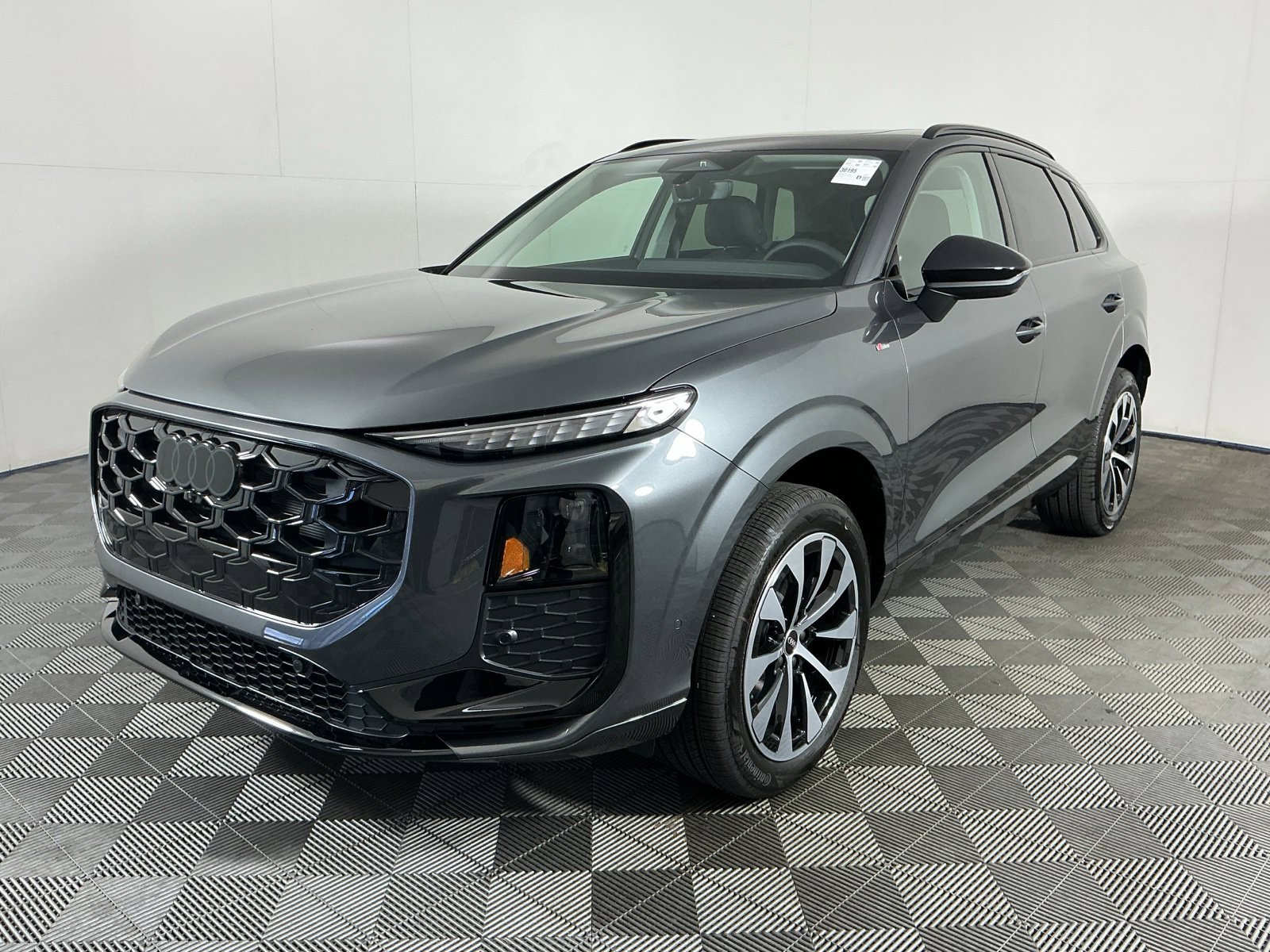 New 2026 Audi Q3 quattro 2.0T AWD/4WD image 3