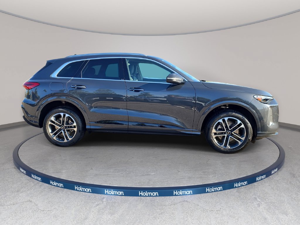 Used 2025 Audi Q5 Premium w/ Convenience Package AWD/4WD image 5