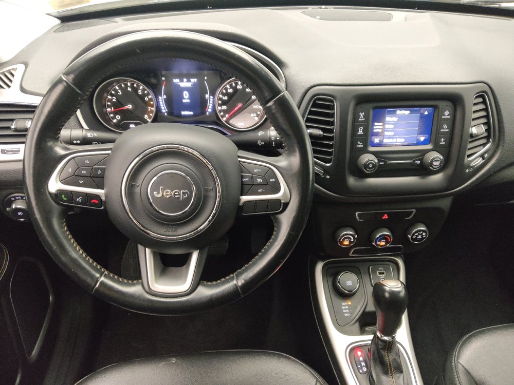 Used 2018 Jeep Compass Latitude AWD/4WD image 22