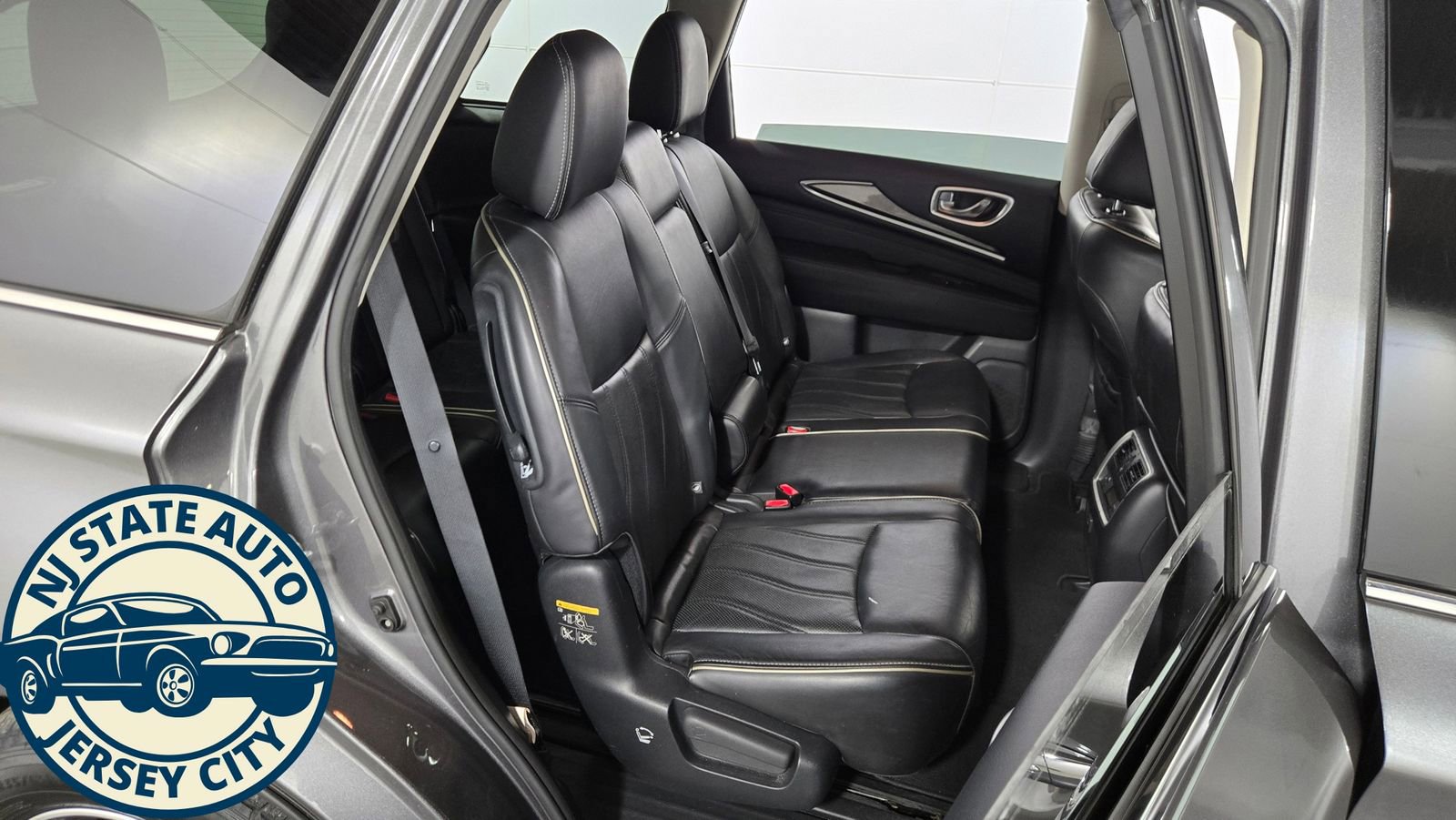 Used 2017 INFINITI QX60 FWD w/ Premium Plus Package image 39