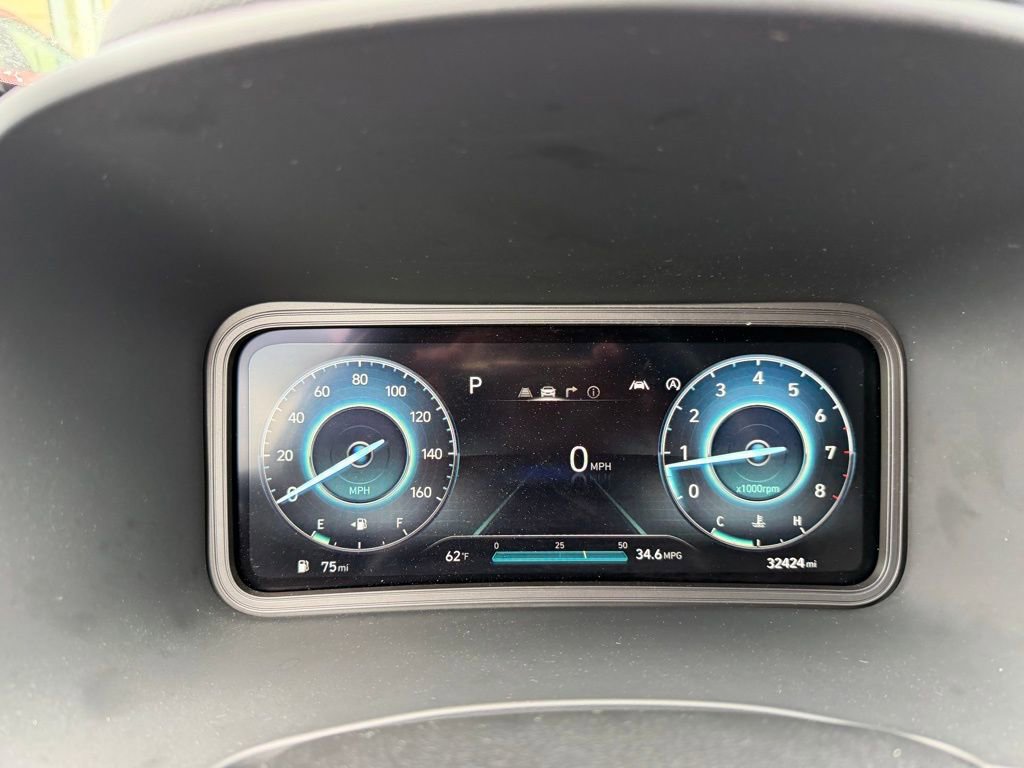 Used 2022 Hyundai Kona Limited image 8