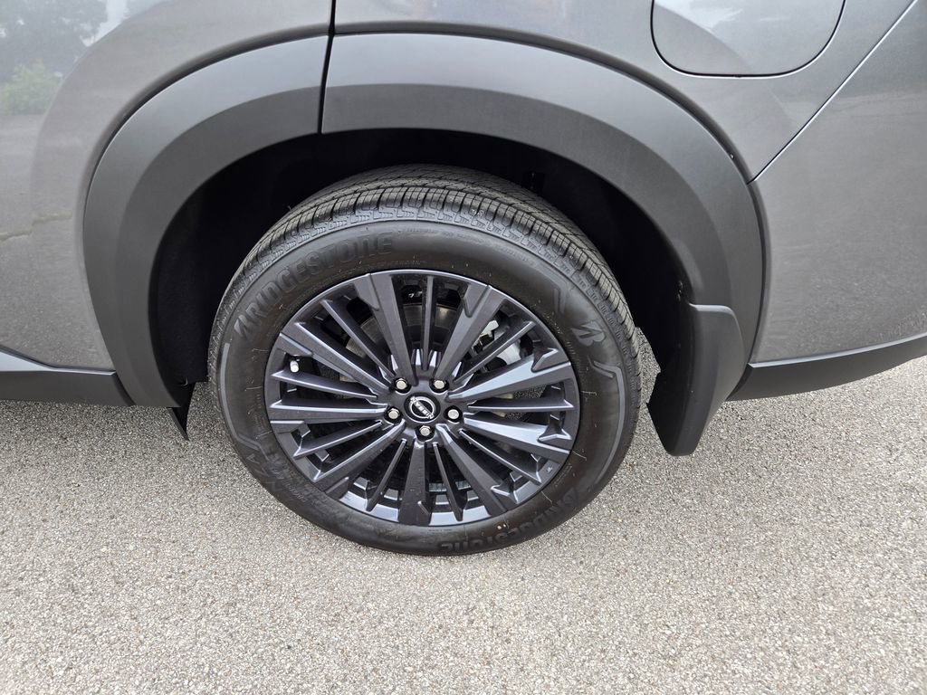 New 2026 Nissan Pathfinder SL w/ SL Premium Package FWD image 9