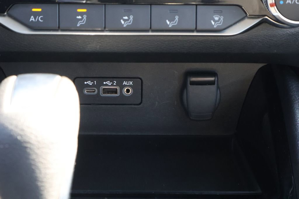 Used 2024 Nissan Altima 2.5 SV image 18