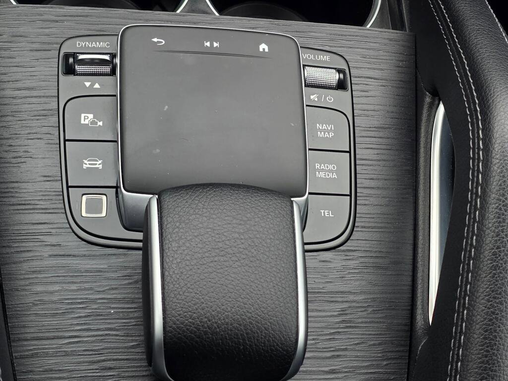 Used 2025 Mercedes-Benz GLE 450e 4MATIC image 41