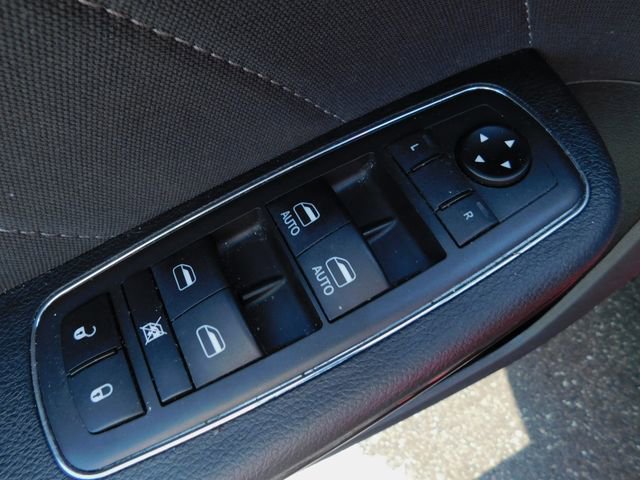 Used 2019 Dodge Charger SXT w/ Blacktop Package image 26