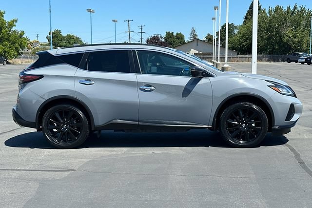 Used 2022 Nissan Murano SV w/ SV Midnight Edition Package FWD image 3