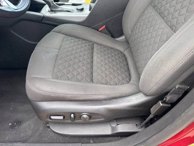 Used 2019 Chevrolet Blazer LT image 16