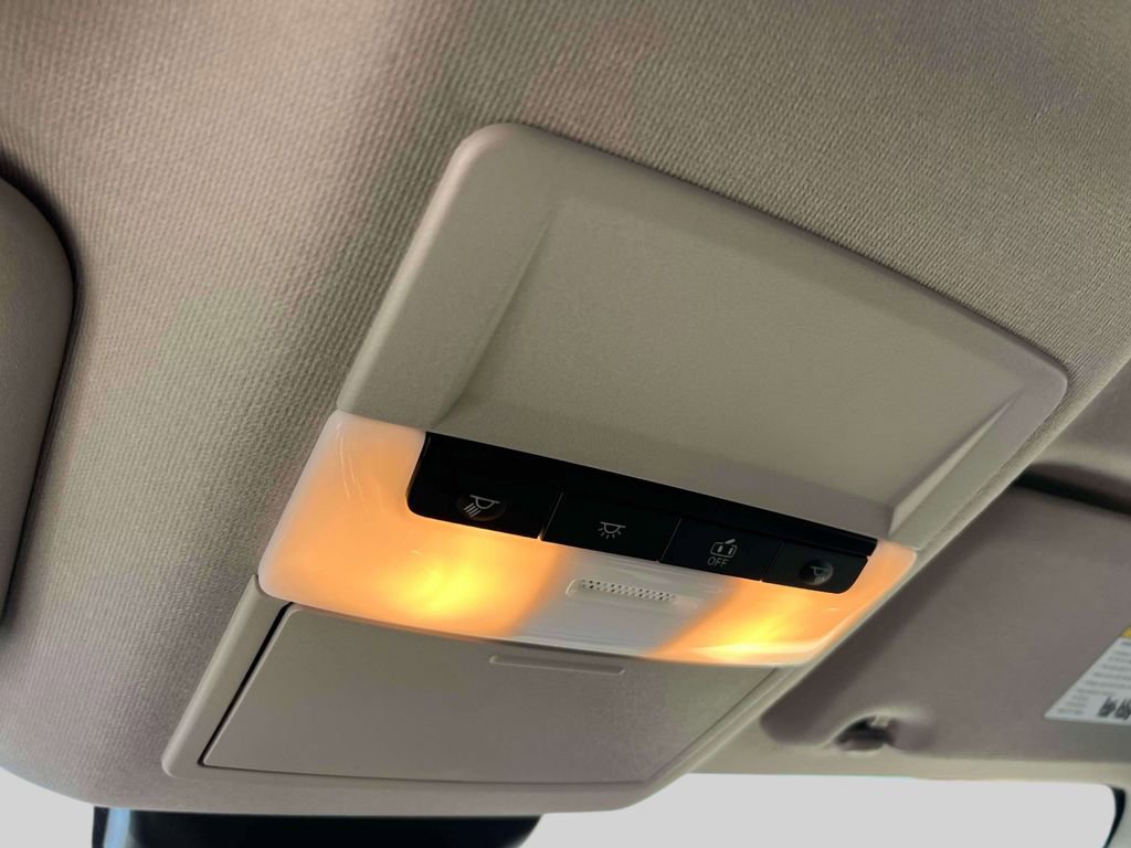 Certified 2025 Nissan Sentra SV image 29