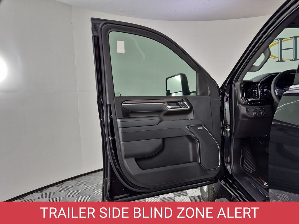 Certified 2025 Chevrolet Silverado 2500 LTZ w/ LTZ Convenience Package AWD/4WD image 12