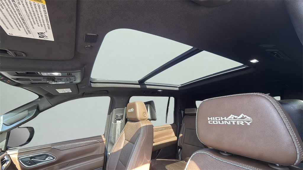 Used 2021 Chevrolet Suburban High Country image 10