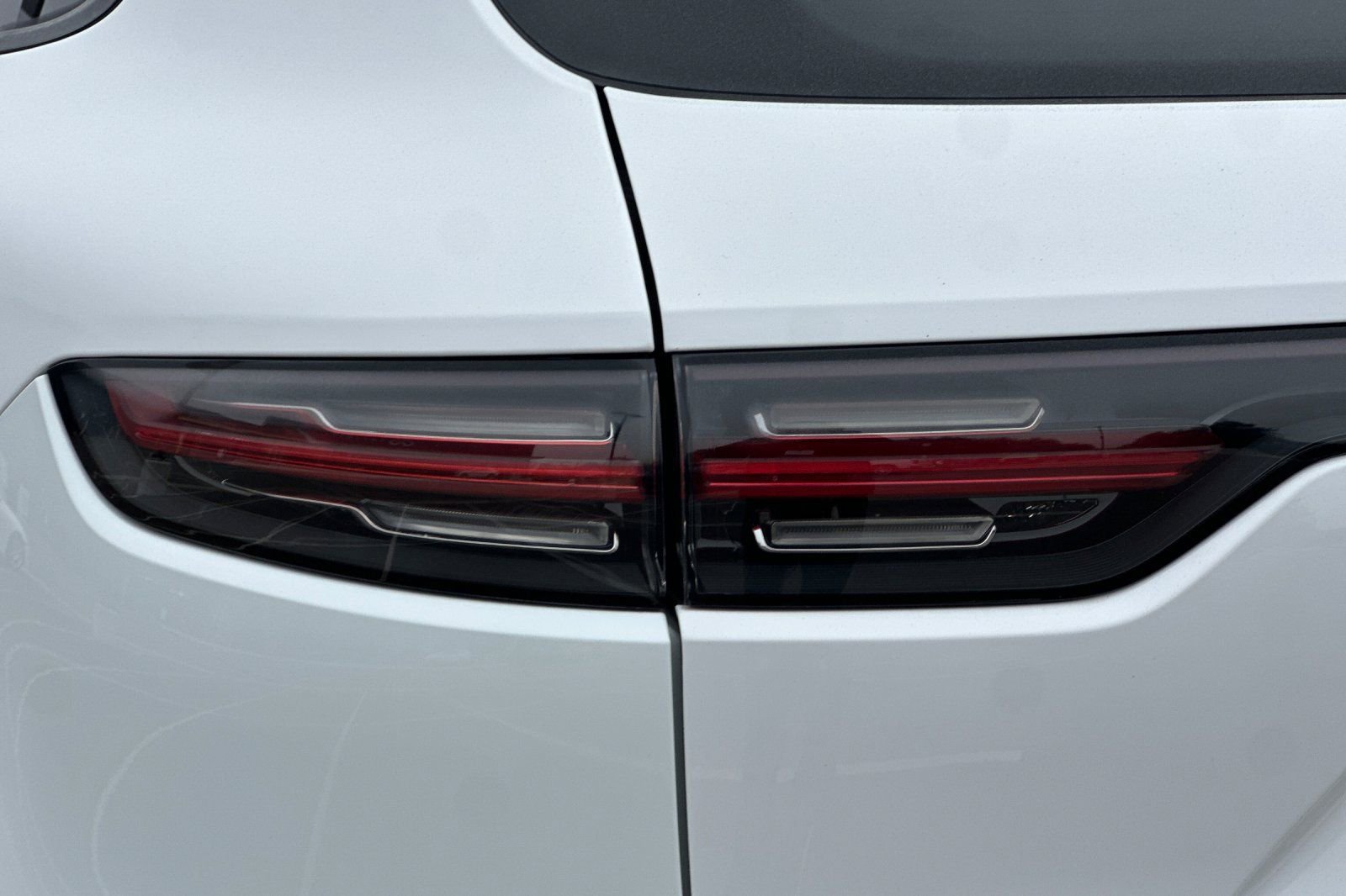 Used 2023 Porsche Cayenne image 49