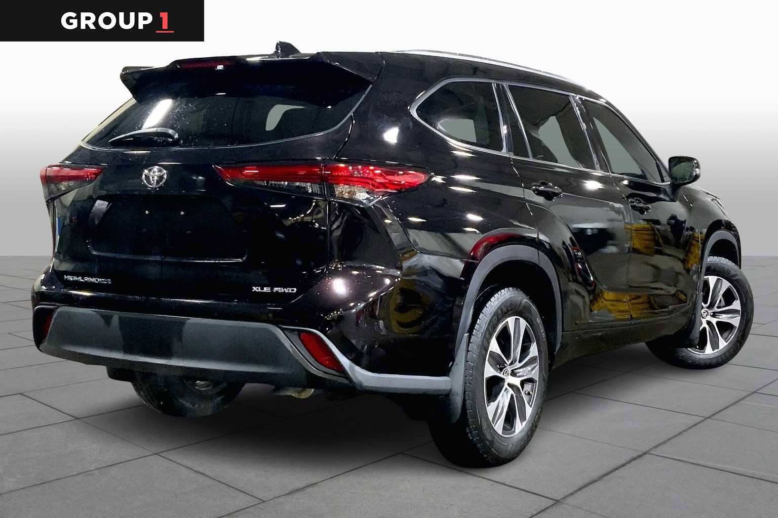 Certified 2021 Toyota Highlander XLE image 13