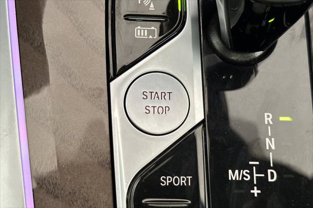 Used 2023 BMW X5 xDrive45e w/ Climate Comfort Package AWD/4WD image 22